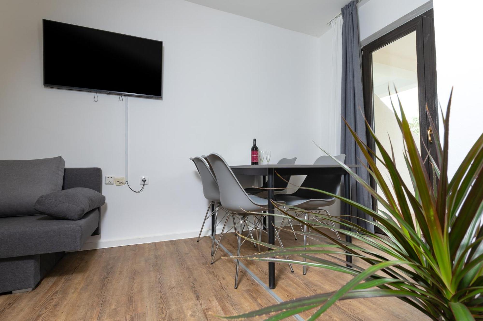 Apartments Dida Sime Starigrad Paklenica Exteriör bild
