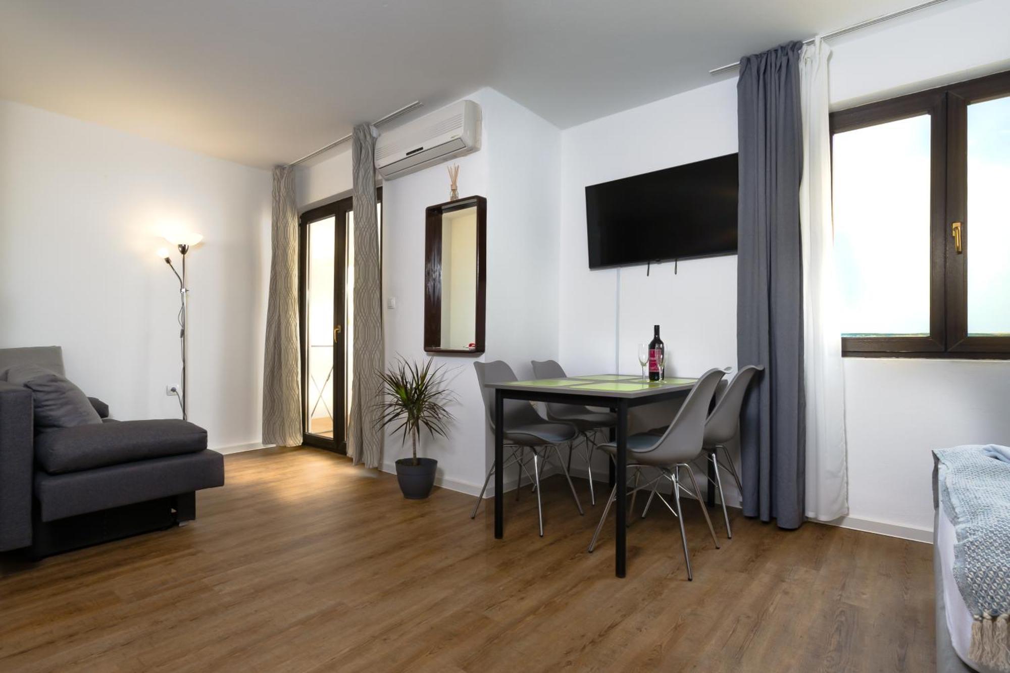 Apartments Dida Sime Starigrad Paklenica Rum bild