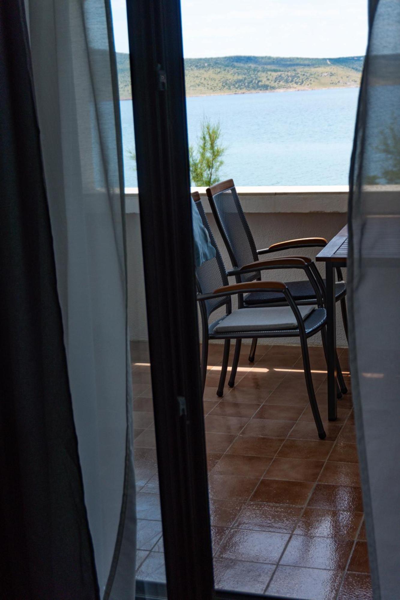 Apartments Dida Sime Starigrad Paklenica Exteriör bild