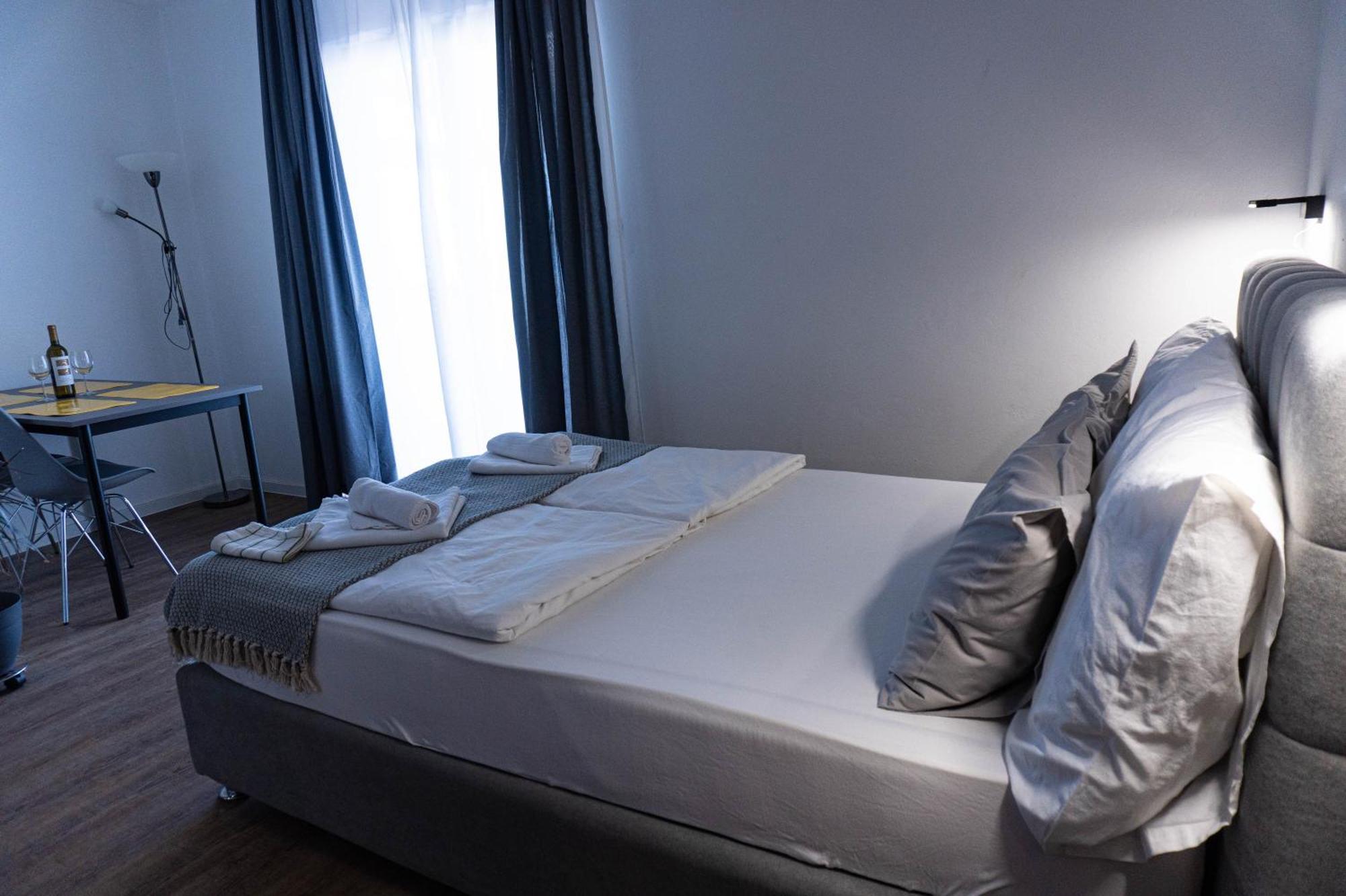 Apartments Dida Sime Starigrad Paklenica Exteriör bild